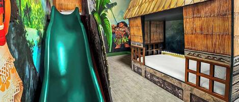 4 chambres, fer et planche à repasser, Wi-Fi, draps fournis