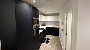 Private kitchen - Remarkable 1-bed Apartment in Salford (Salford)