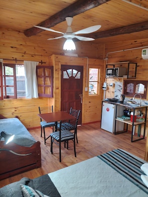 Cabin dành cho gia đình | Chăn bông, truy cập Internet không dây miễn phí 