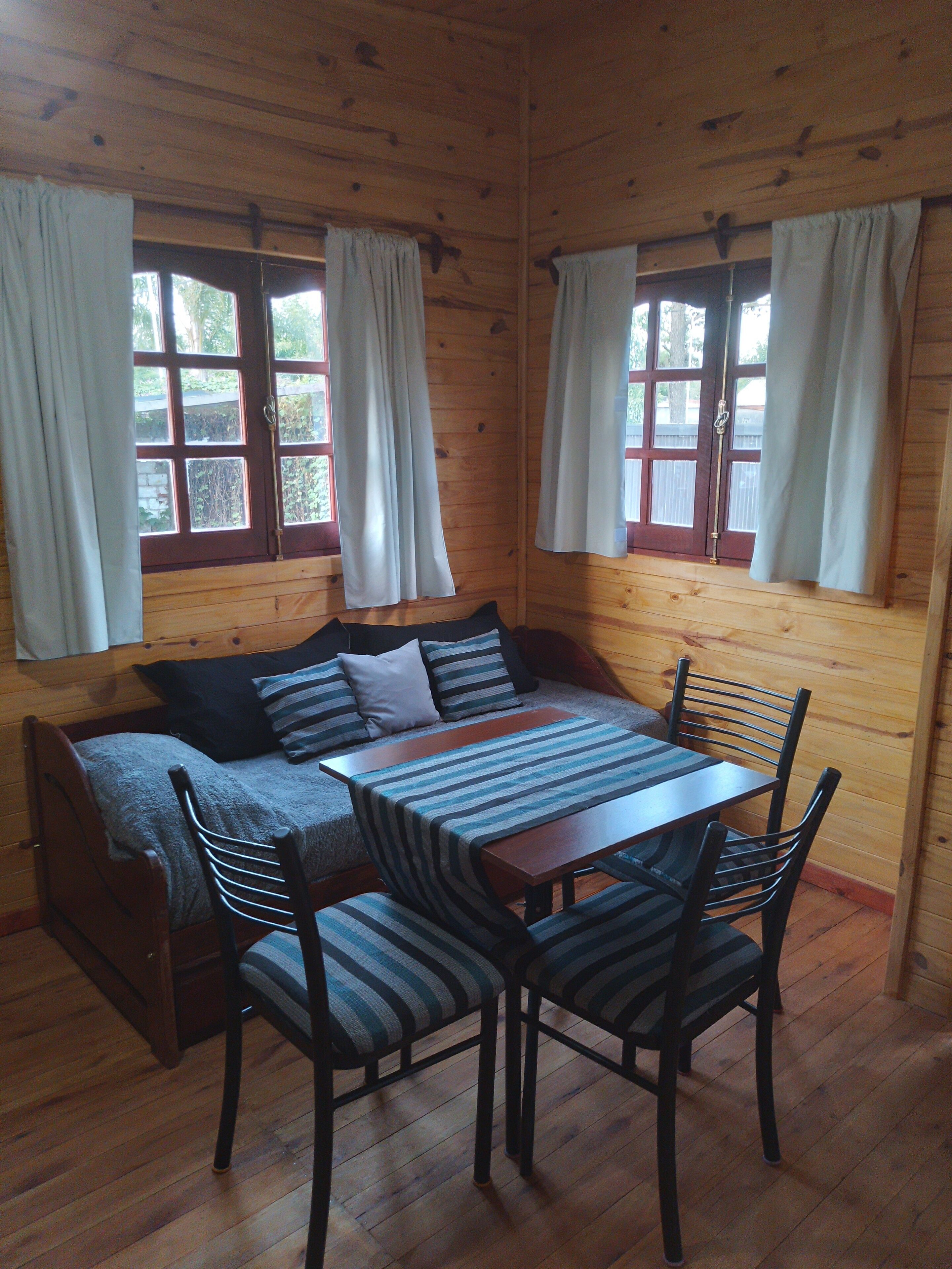 家庭小屋 | 羽絨被、免費無線上網