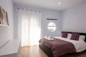 3 habitaciones, tabla de planchar con plancha y wifi gratis 