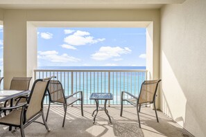 Outdoor dining - Condo with Modern Appliances and Furnishings (Panama City Beach)