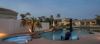Ritz Laguna Cove, heated pool included in price