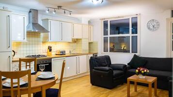 Apartment | Private kitchen | Fridge, microwave, oven, stovetop