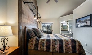 3 bedrooms, iron/ironing board, WiFi, bed sheets - Wendall Square Long Stay Townhome: A True Breck Gem (Breckenridge)
