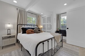 2 chambres, bureau, fer et planche à repasser, Wi-Fi gratuit