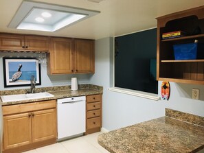 Fridge, microwave, oven, stovetop - Sun, Space, Sea! Super Clean 2 BR/2BA Town Home in Cape Canaveral. Monthly Only. (Cape Canaveral)