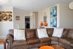 Ferienhaus | Wohnbereich | Fernseher