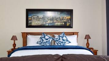 4 bedrooms, iron/ironing board, free WiFi, bed sheets