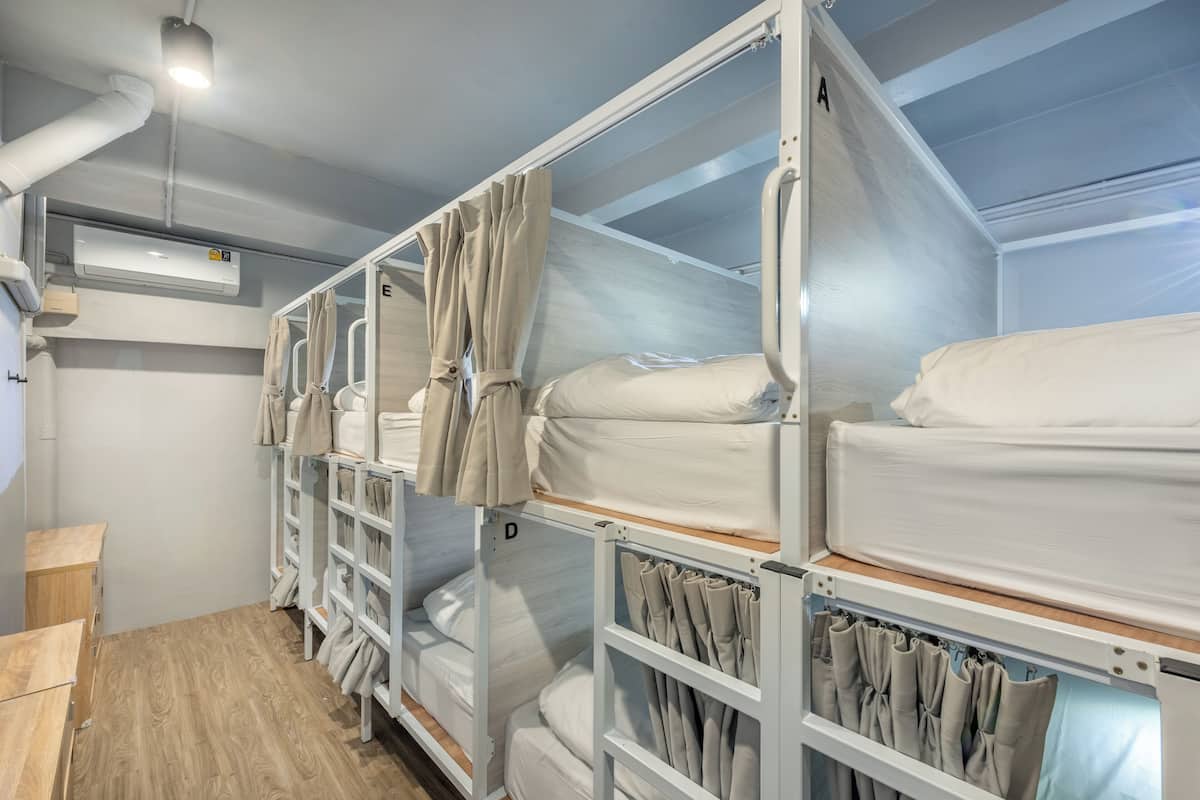 Mixed Dormitory 10 Beds | Premium bedding, pillowtop beds, blackout drapes, free WiFi