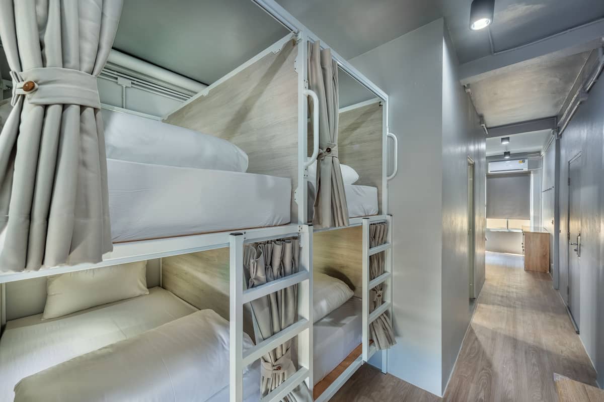 Mixed Dormitory 6 Beds | Premium bedding, pillowtop beds, blackout drapes, free WiFi