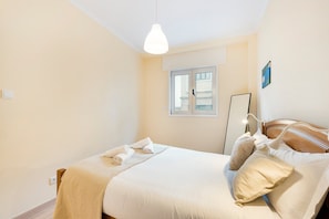 1 bedroom, iron/ironing board, Internet, bed sheets