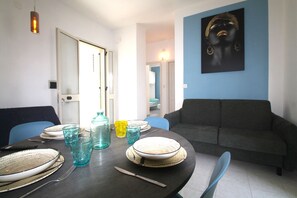 Dining - Baia Verde-apartment 300 mt from the sandy beaches (Baia Verde)