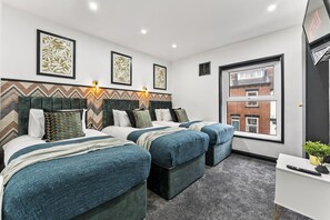 4 habitaciones y ropa de cama