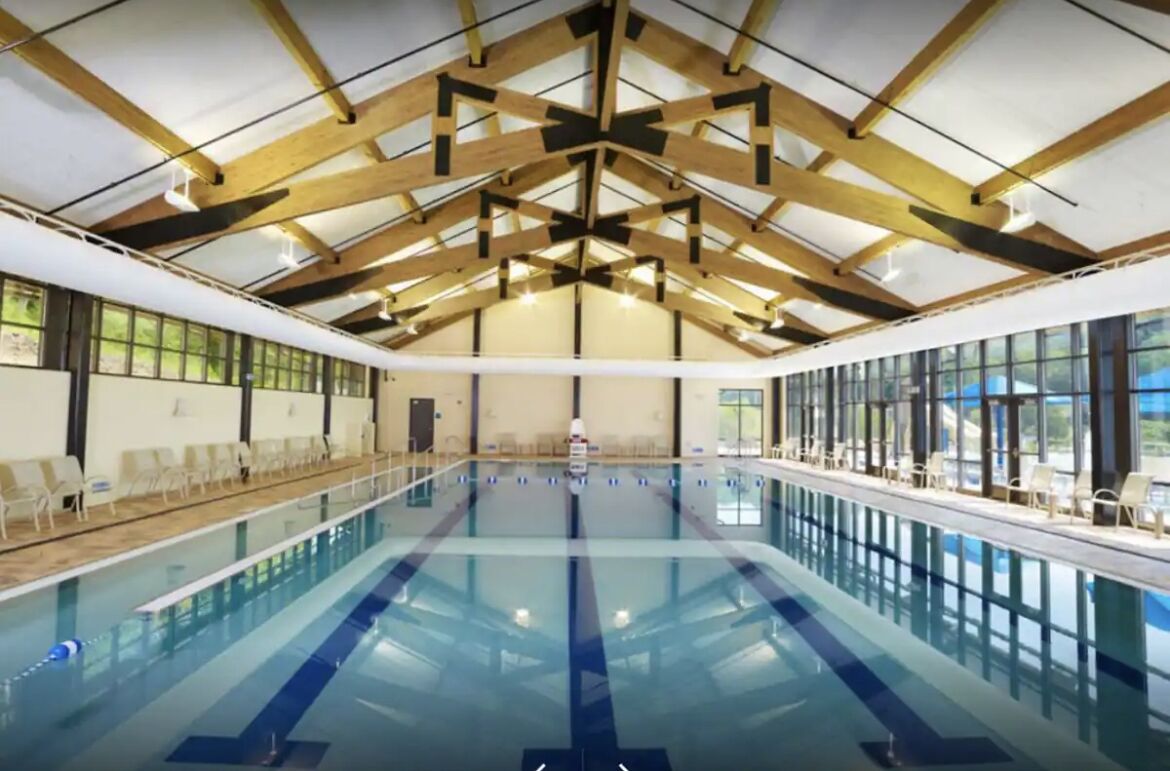 Sisäuima-allas, lämmitetty uima-allas