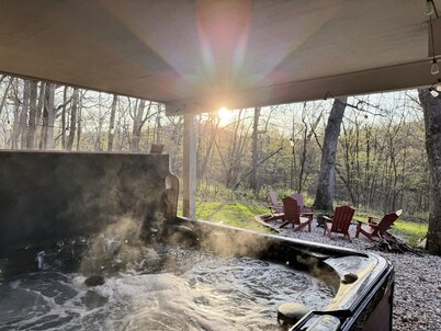 Secret Room-Hot Tub-Billards-Firepit-Games-Pool access