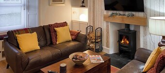 3 bedroom accommodation in Auchtermuchty, near Cupar
