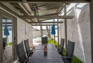 Outdoor dining - Casa De Cacti - Scottsdale (Scottsdale)