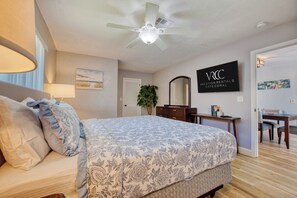 3 bedrooms, desk, free WiFi, bed sheets