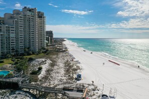 Ubicación cercana a la playa