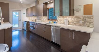 LUXURY AND LOCATION!!!