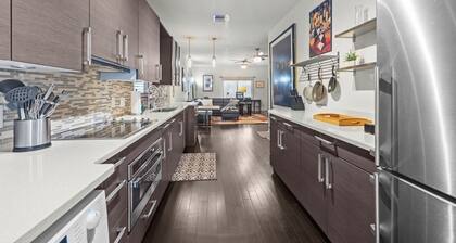 LUXURY AND LOCATION!!!