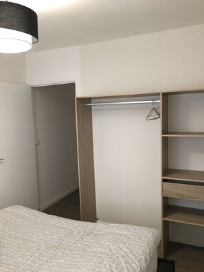 1 Schlafzimmer, Bügeleisen/Bügelbrett, kostenloses WLAN, Bettwäsche