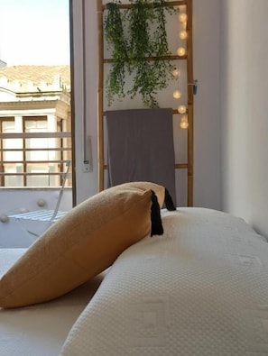 Desk, cribs/infant beds, rollaway beds, free WiFi - Hostal Sol (Zamora)