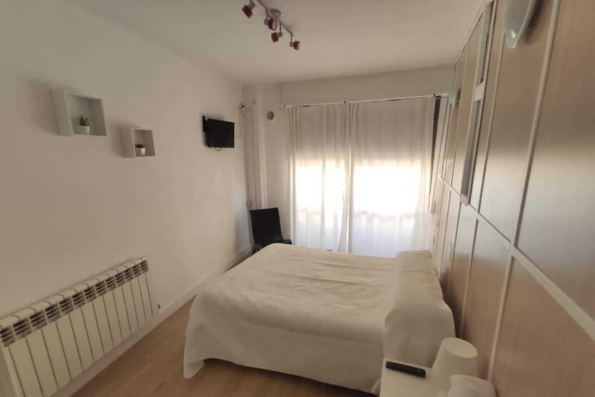 Desk, cribs/infant beds, rollaway beds, free WiFi