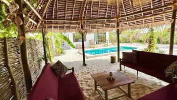 Biệt thự có thiết kế đặc trưng | Hiên