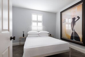 3 chambres, fer et planche à repasser, Wi-Fi gratuit, draps fournis