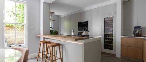 Fridge, microwave, dishwasher