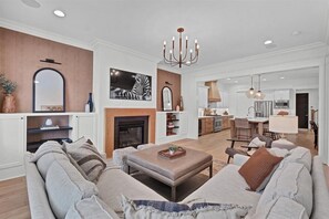 TV connectée, cheminée