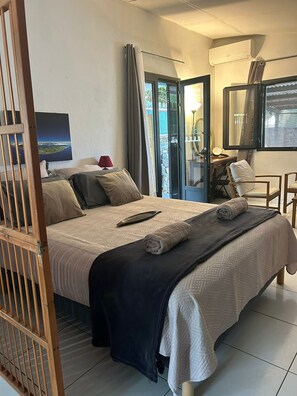 1 bedroom, in-room safe, desk, iron/ironing board