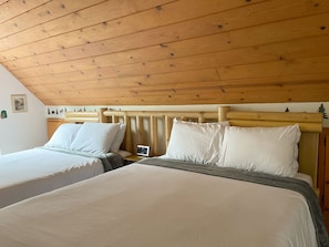 2 bedrooms, desk, iron/ironing board, travel crib