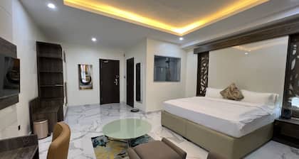 GRAND SWISS HOTEL