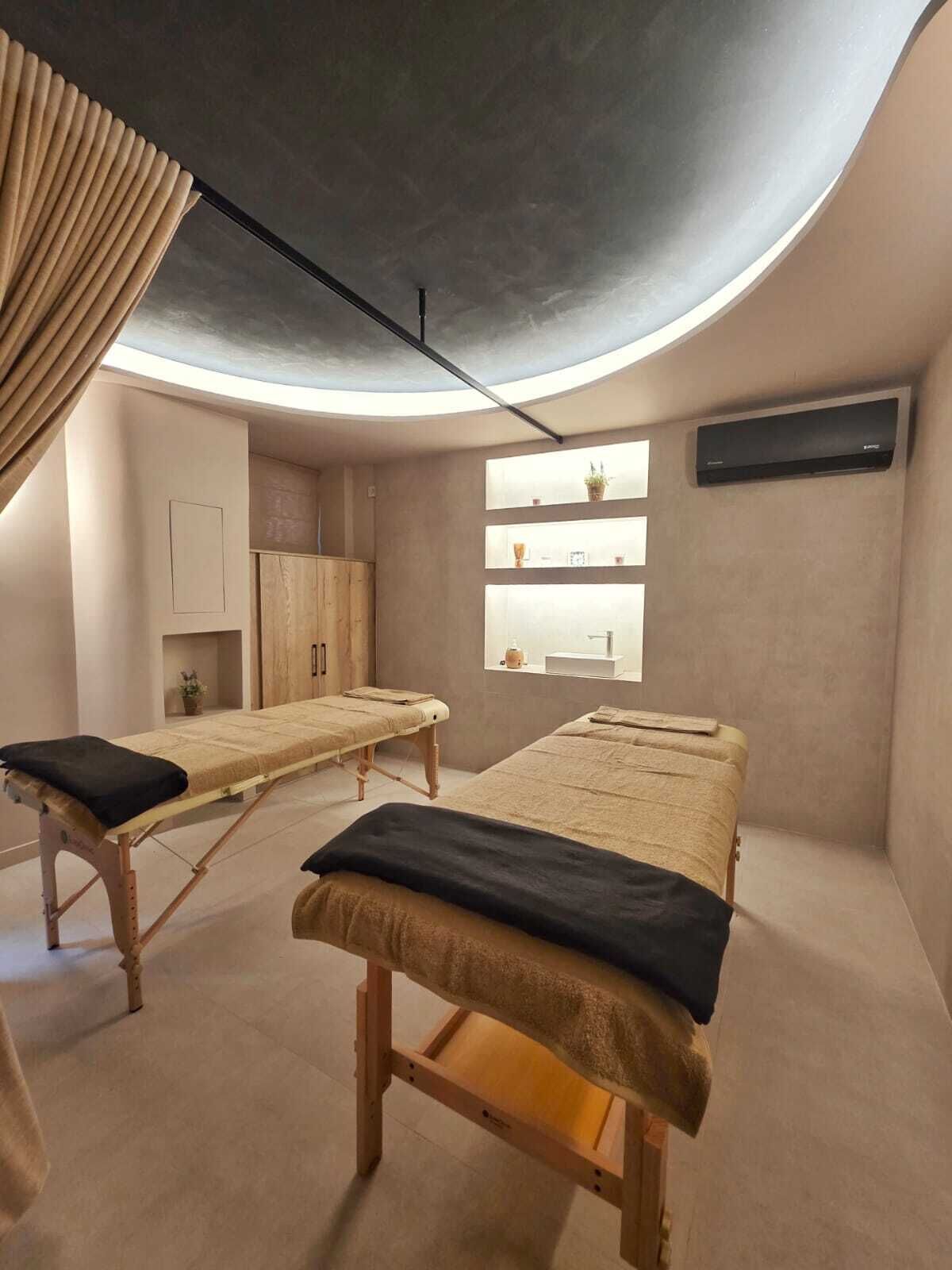 Deep-tissue massages, Thai massages, sports massages, massages