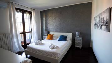 3 chambres, fer et planche Ă repasser, Wi-Fi, draps fournis