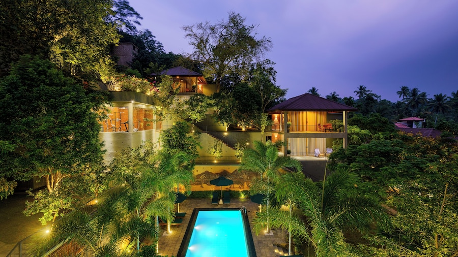 Villa Rumassala Luxury Chalets