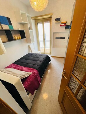 1 chambre, fer et planche à repasser, Wi-Fi gratuit, draps fournis