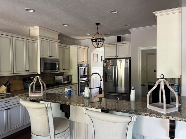 Private kitchen - 5 bedroom 4 bath house for rent for the 2026 ANWA and Masters (Evans)