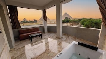 Luxury-Zimmer, Mehrere Betten, Bergblick, Executive-Etage | Zimmerausstattung