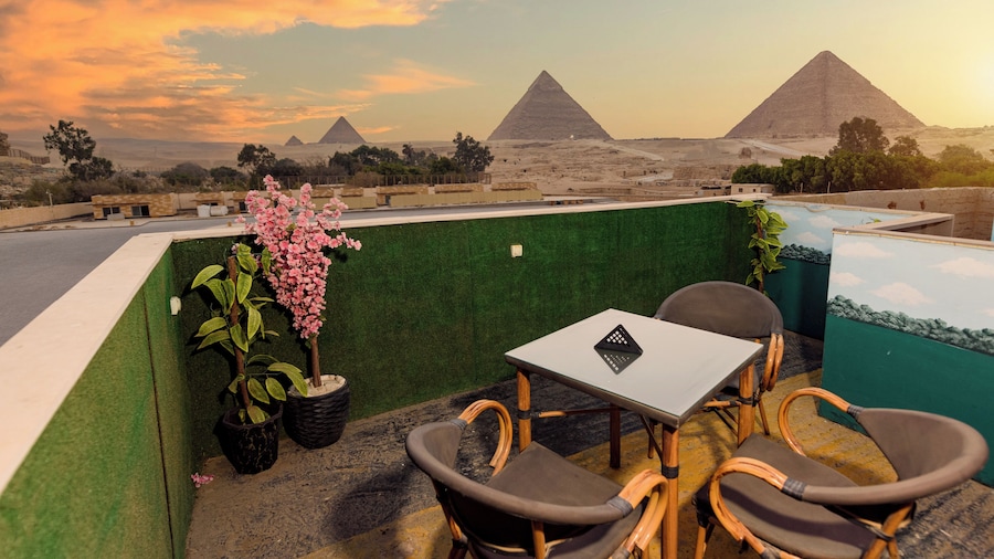 Capital Of Pyramids Hotel