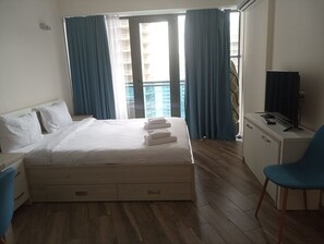 1 bedroom, iron/ironing board, WiFi, bed sheets