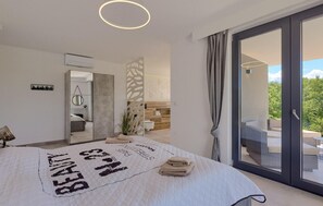 7 habitaciones, cuna de viaje, wifi gratis y ropa de cama 