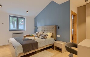 4 dormitorios, cuna de viaje, wifi gratis y ropa de cama