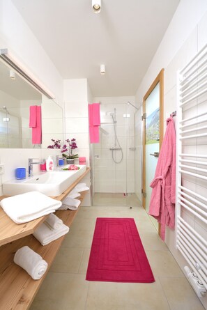 Een douche, een haardroger