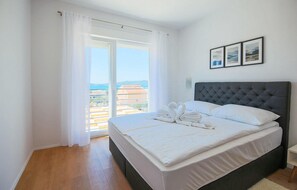 5 soverom, reiseseng for barn, wi-fi (inkludert) og sengetøy