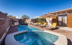 Beheizter Pool