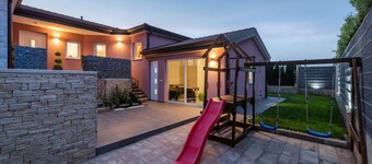 Stunning home in Novigrad